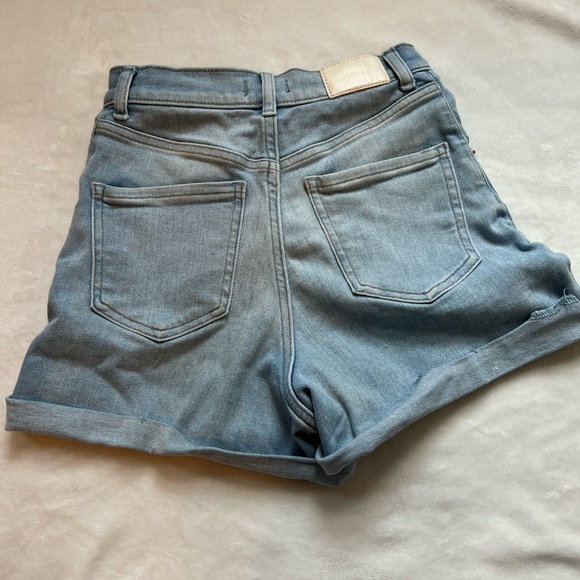 Super High Rise Mom Shorts - Picture 2 of 3